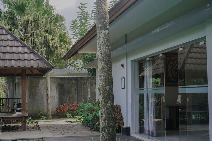 Hotel Exterior 158 of 188