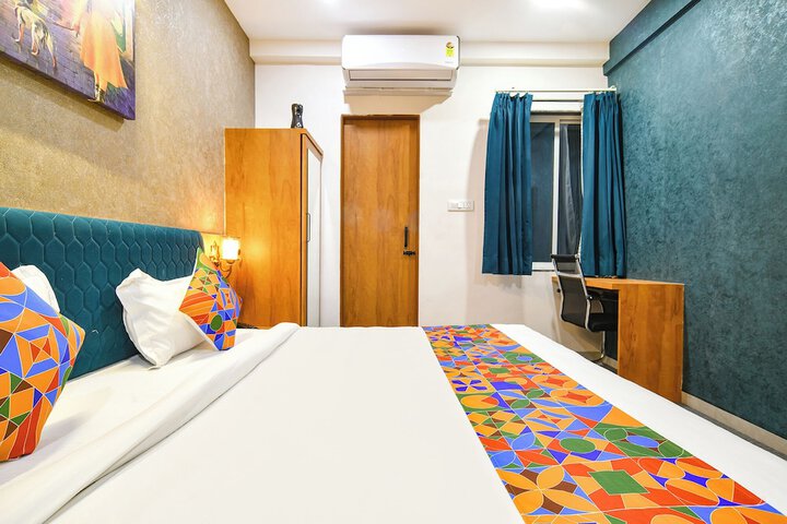 Room 19 of 49