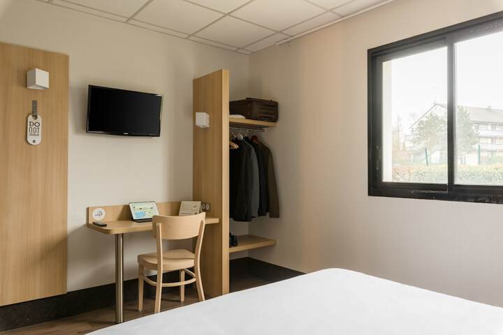 Room 12 of 44