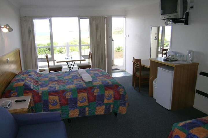 Room 6 of 36