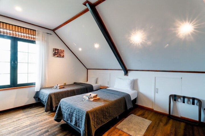 Room 12 of 54