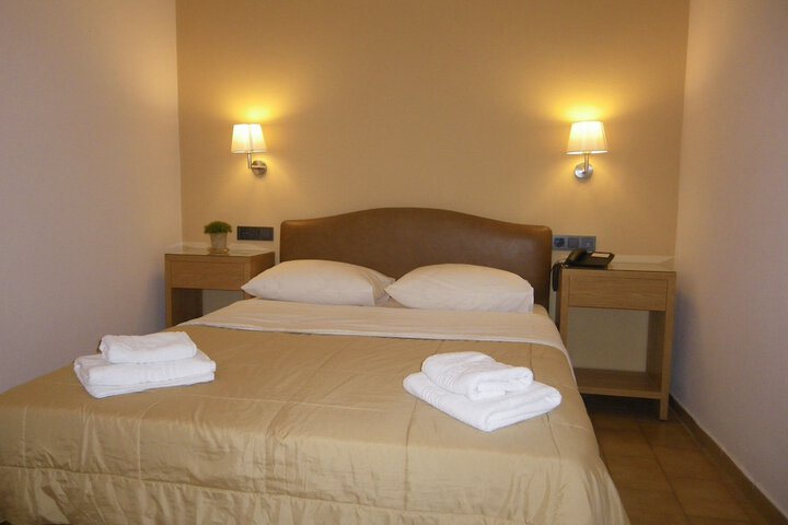Room 9 of 41