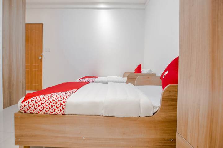 Room 14 of 32
