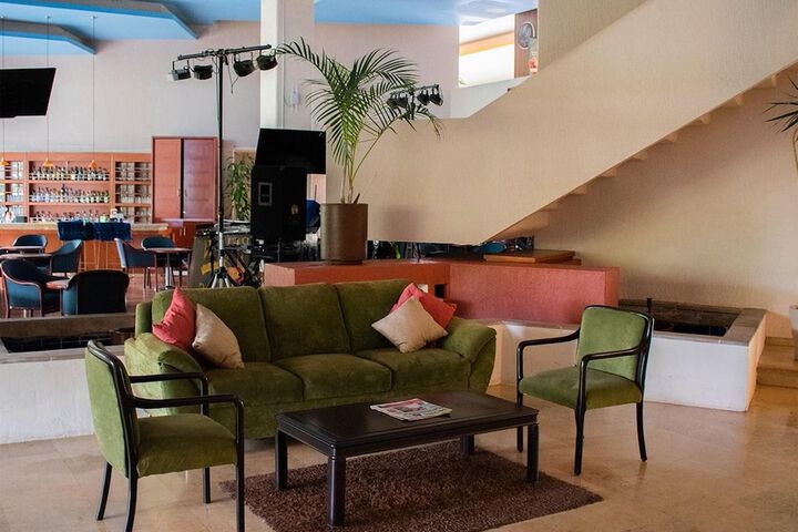 Hotel Interior 4 of 221