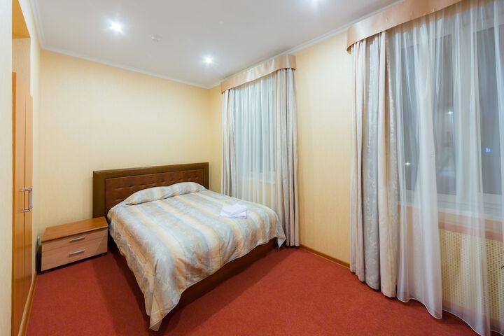 Room 10 of 52