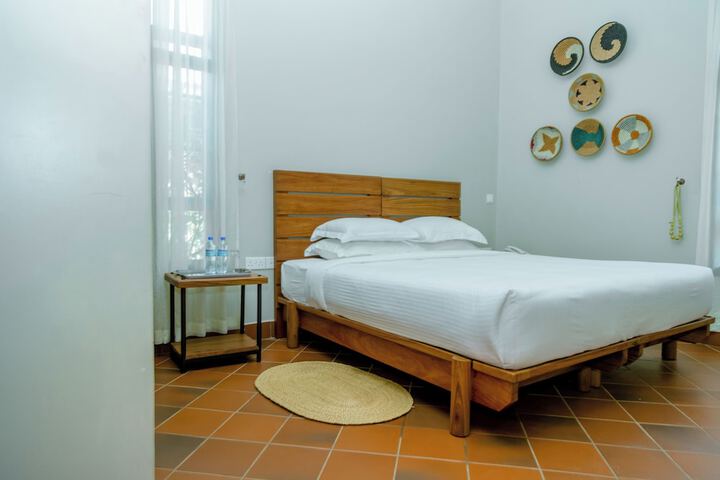Room 12 of 69