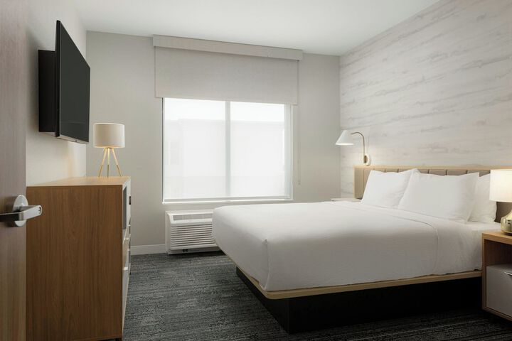 Room 11 of 41