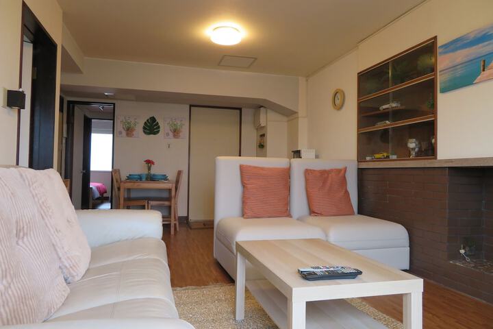 Room 8 of 68