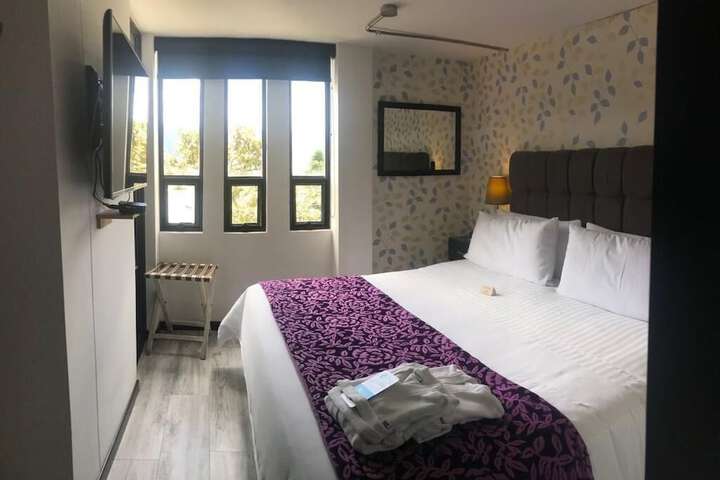 Room 29 of 86