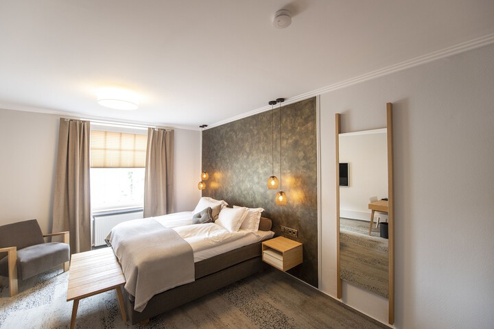 Room 5 of 41