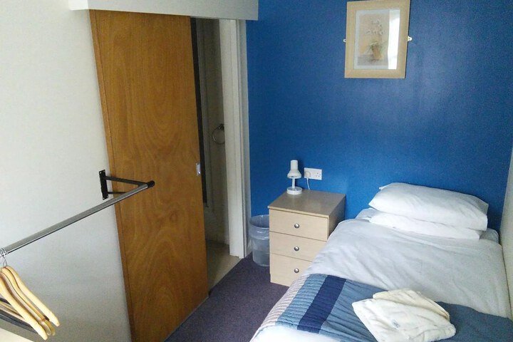 Room 11 of 21