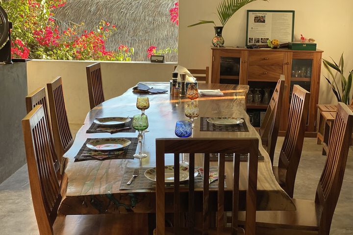 Dining 233 of 402