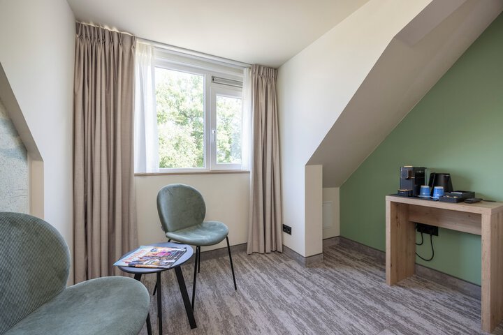 Room 13 of 45