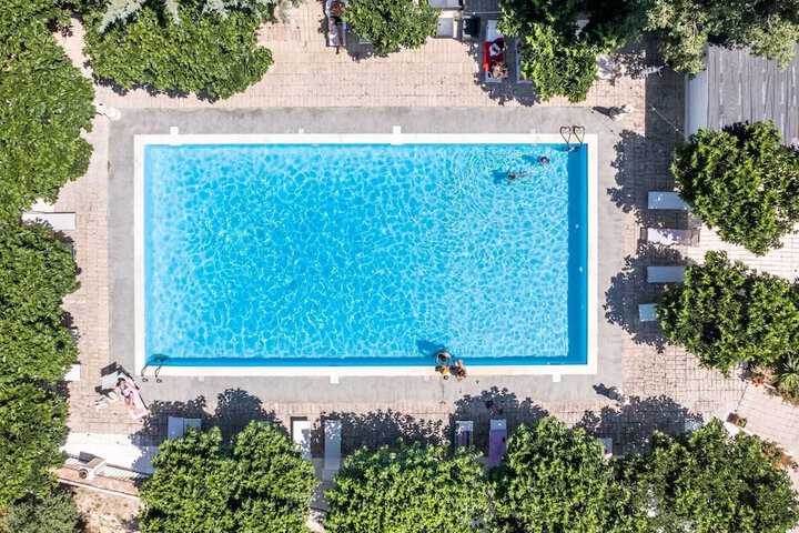 Pool 35 of 50