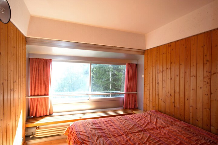 Room 7 of 74