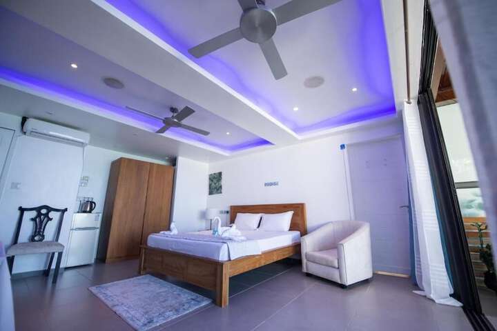 Room 18 of 52