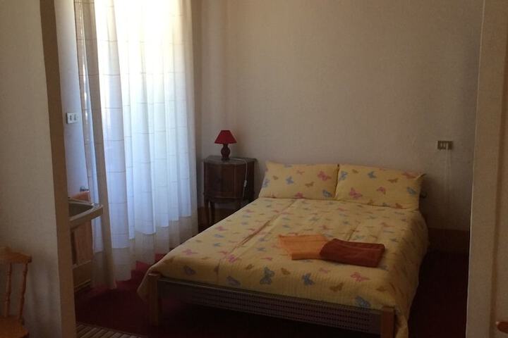 Room 16 of 20