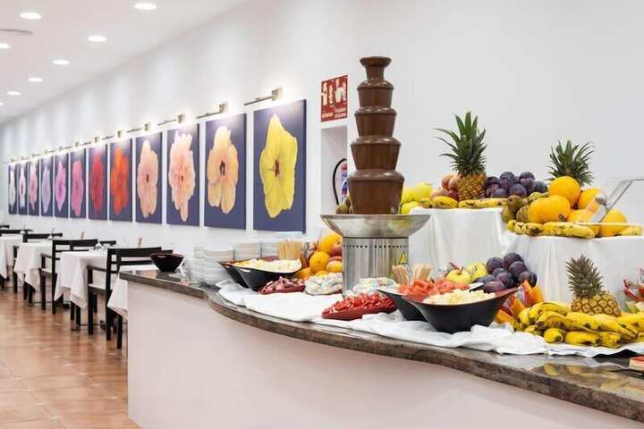 Dining 62 of 109