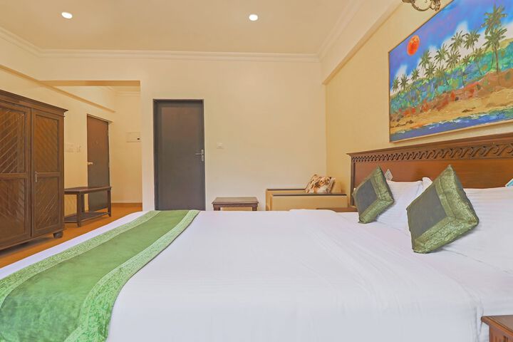 Room 6 of 32