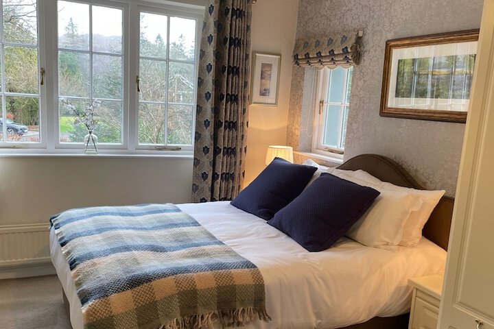 Room 2 of 15