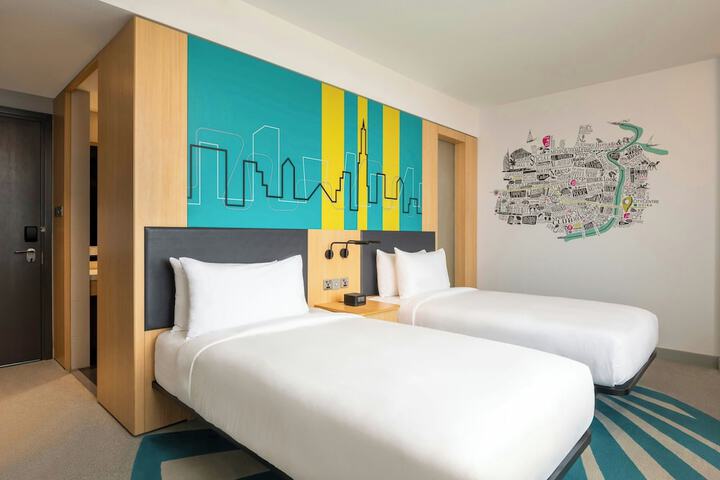 Room 55 of 116