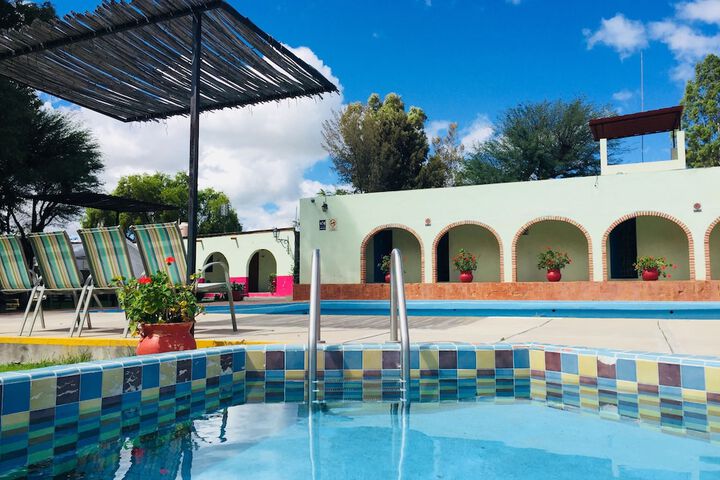 Pool 23 of 63