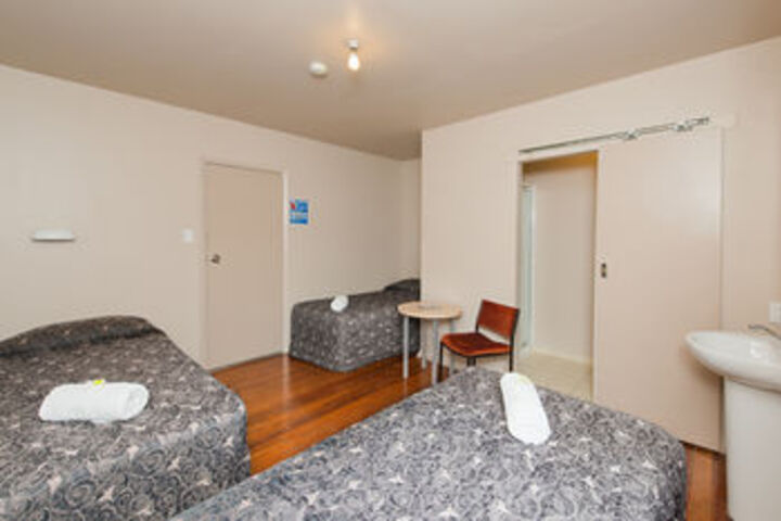 Room 13 of 17