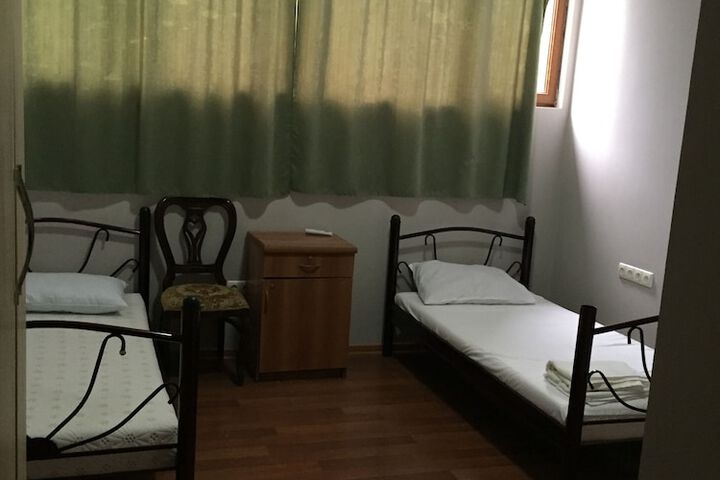 Room 5 of 21