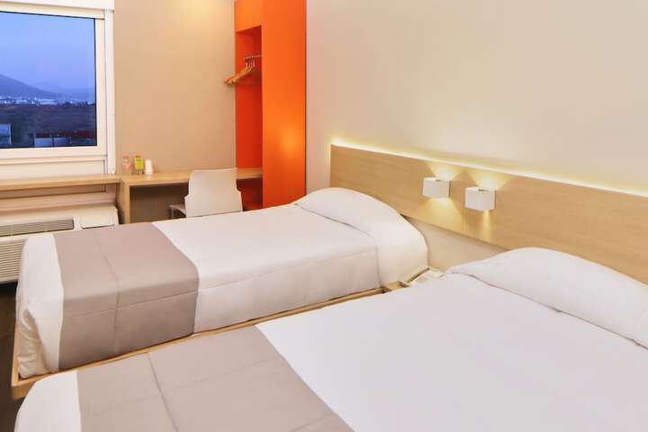 Room 20 of 42