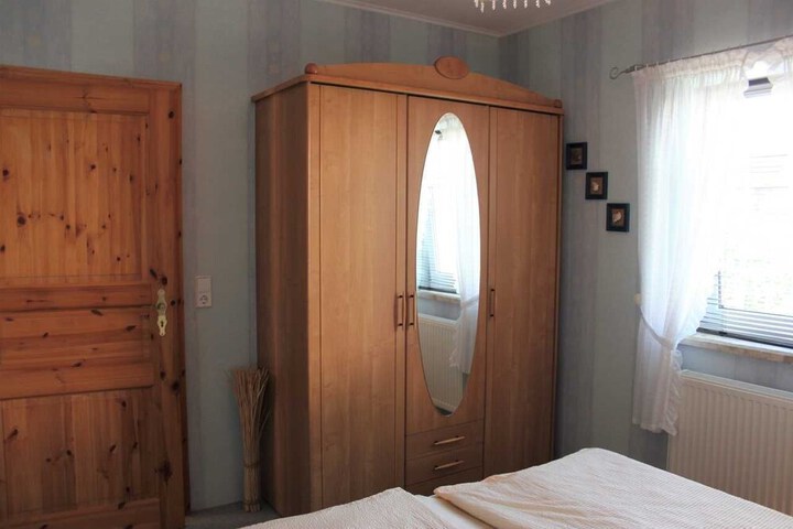 Room 16 of 27