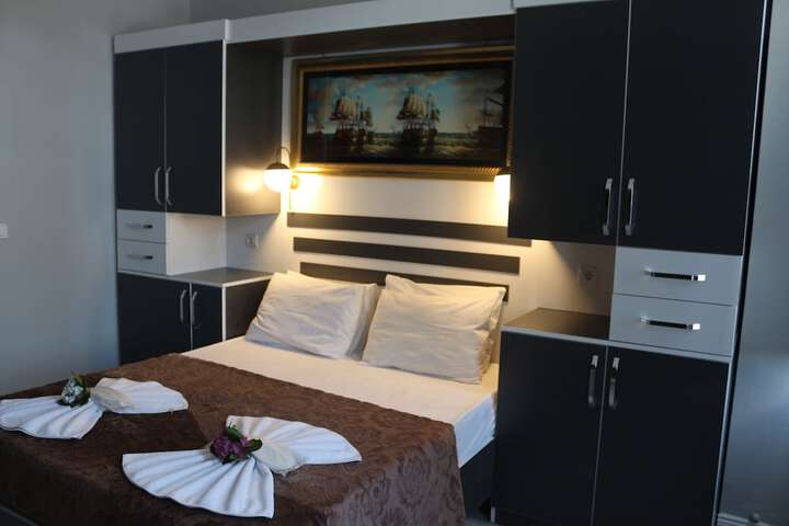 Room 22 of 59
