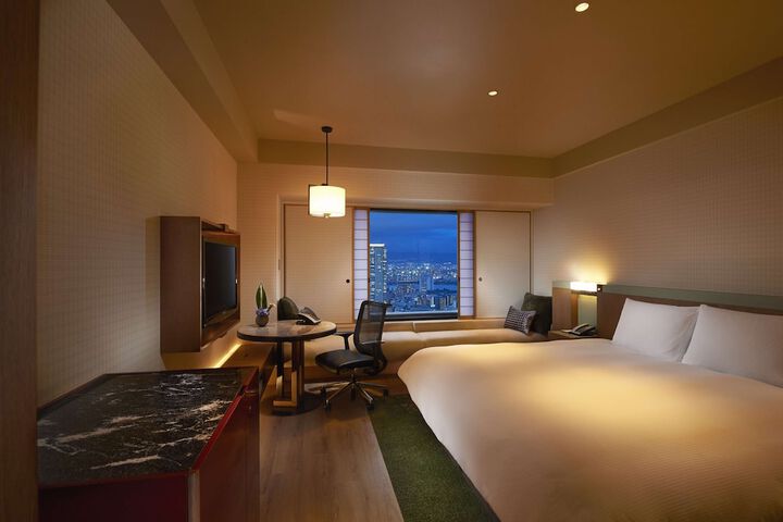 Room 9 of 85