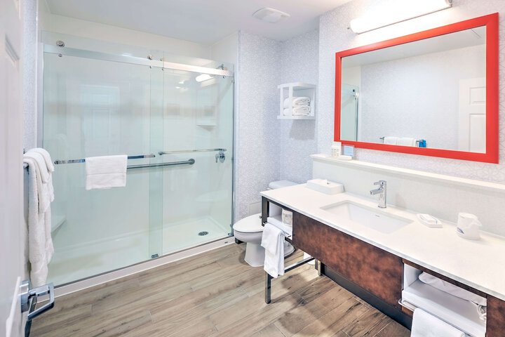 Bathroom shower