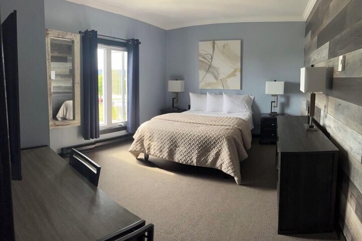 Room 7 of 27
