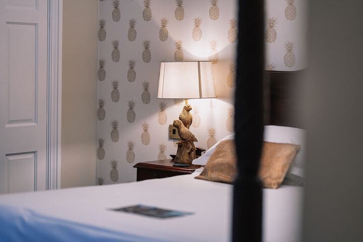 Room 37 of 178