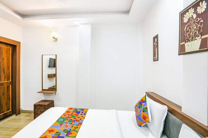 Room 26 of 29