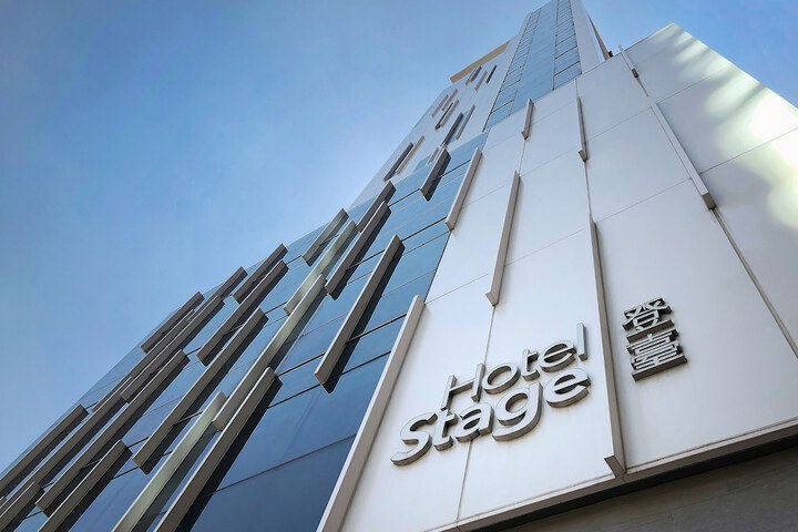 Hotel Stage