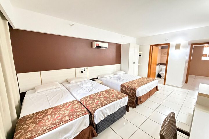 Room 3 of 39