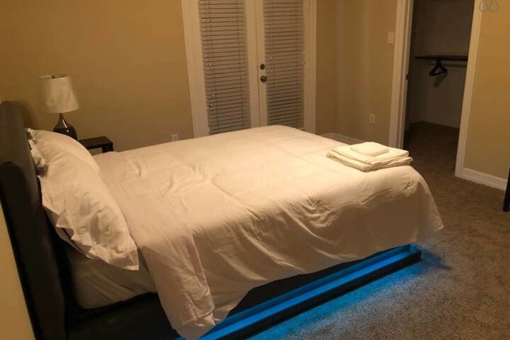 Room 5 of 40