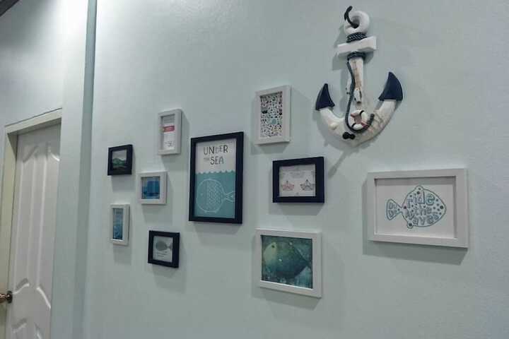 Room 5 of 11