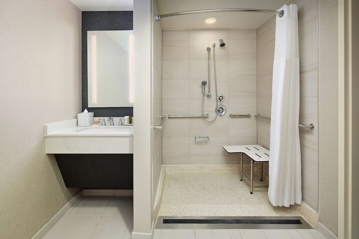Bathroom shower