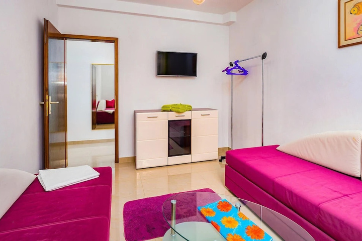 Room 3 of 14
