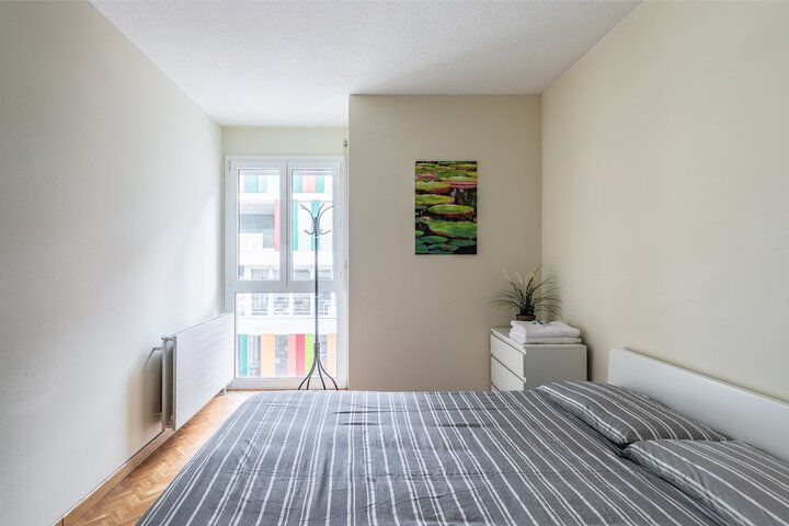 Room 27 of 124