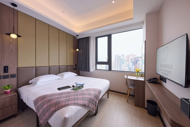 Room 25 of 49