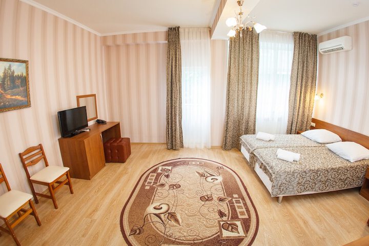 Room 10 of 88