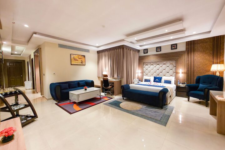 Room 46 of 93