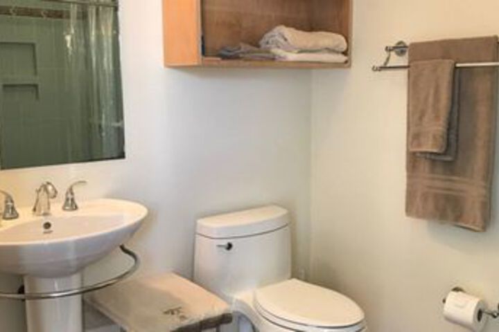 Room 8 of 36