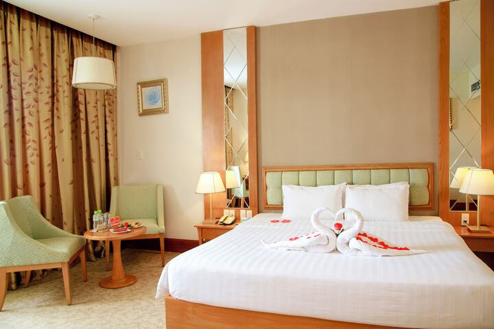 Room 14 of 78