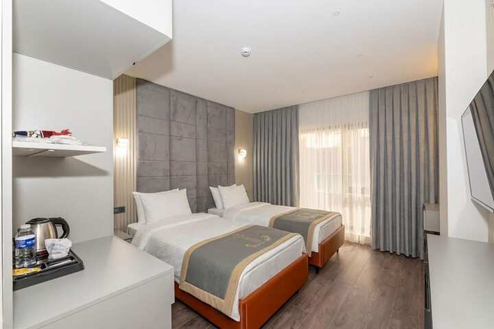 Room 47 of 74