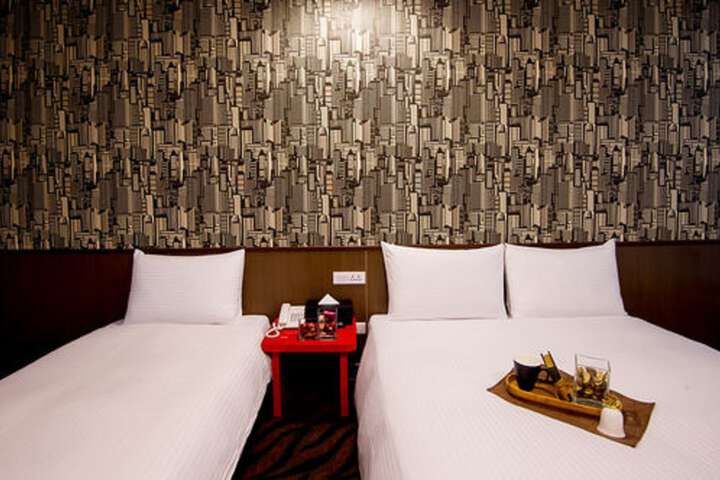 Room 29 of 36